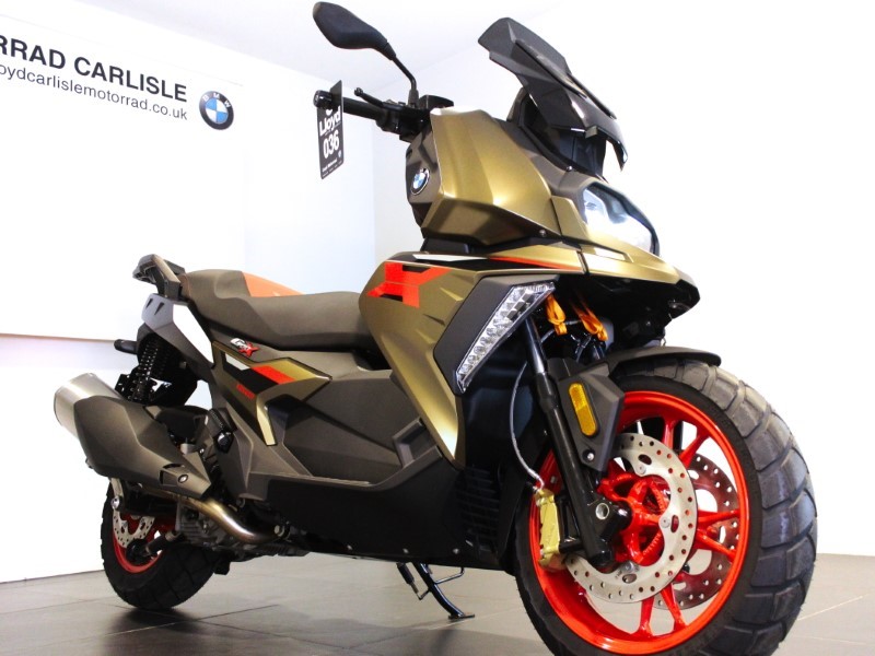  C 400 X 2025 3874108