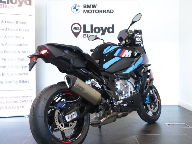 2024 (74) M 1000 XR Competition Pack 4373580