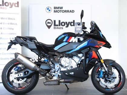 M 1000 XR Competition Pack