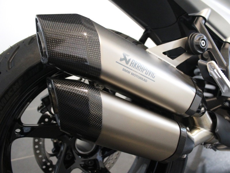 2025 (75) R 1300 RS SE 4539959