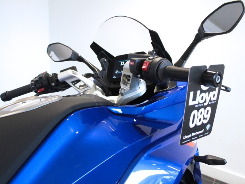 2025 (75) R 1300 RS SE 4539952