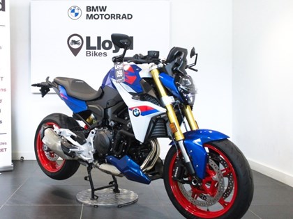 F 900 R