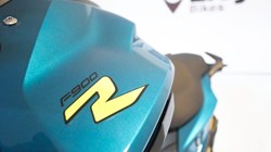 F 900 R 5655321