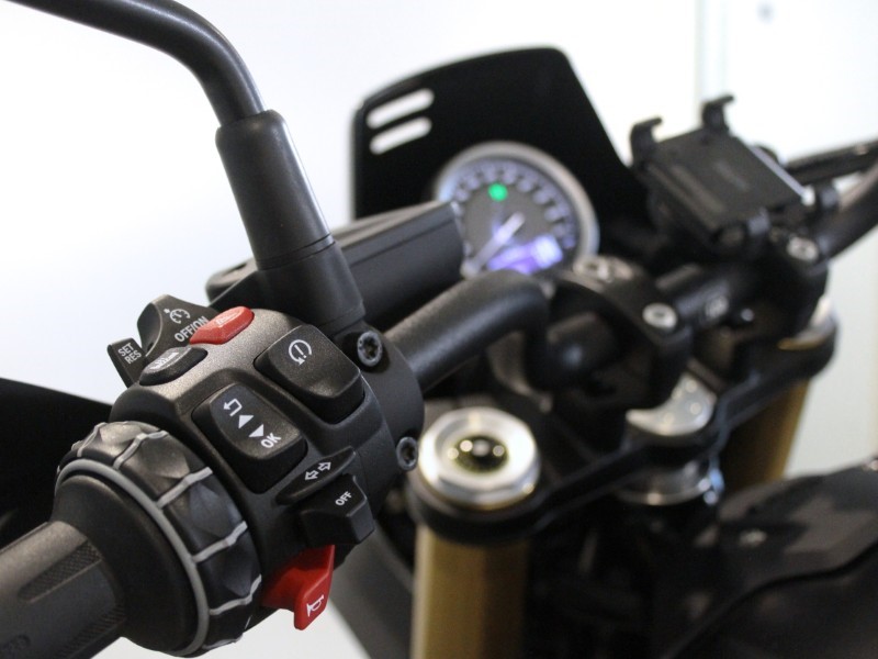  R 12 G/S 5498470