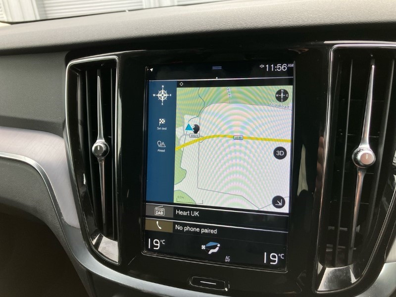 2019 (19) VOLVO V60 2.0 D4 [190] Momentum 5dr 3523872