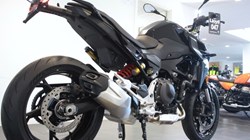 F 900 R 5548664