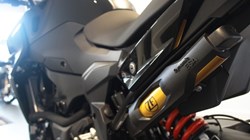 F 900 R 5548672