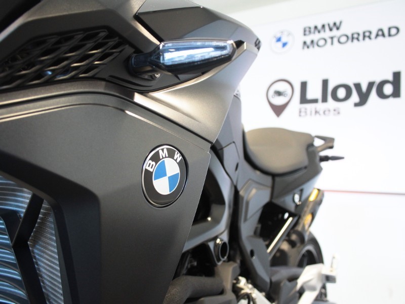  F 900 R 5548671