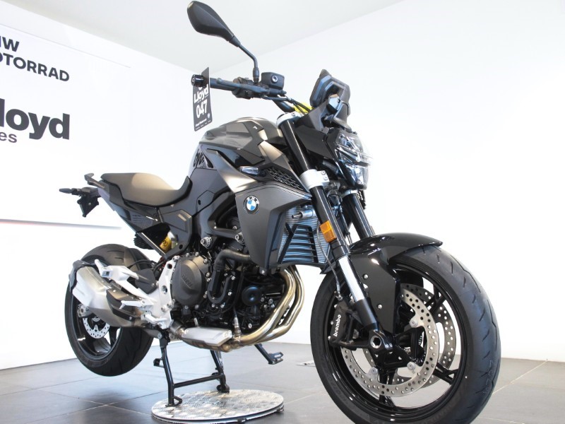  F 900 R 5548663
