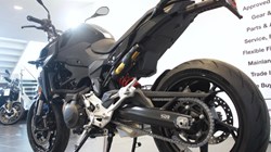F 900 R 5548665