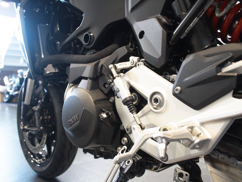  F 900 R 5548673