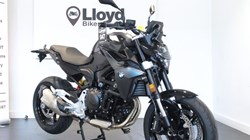 F 900 R 5548649