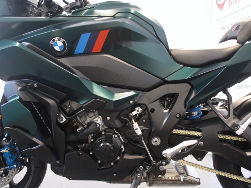  M 1000 XR 5619488