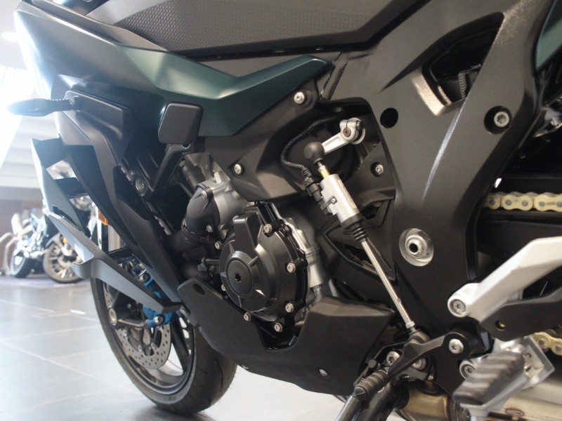  M 1000 XR 5619484