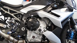 M 1000 R Competition Pack 5629334