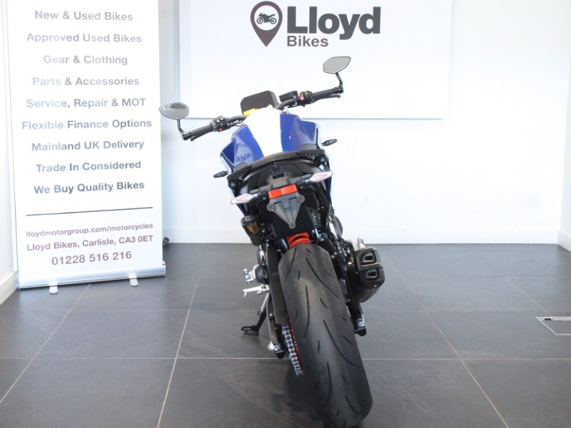  F 900 R 5625234