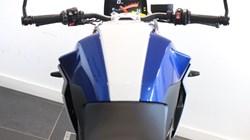 F 900 R 5625240
