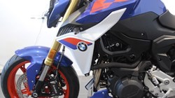 F 900 R 5625246