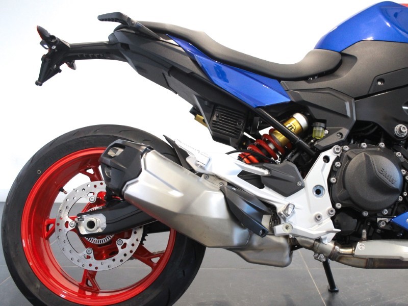  F 900 R 5625243