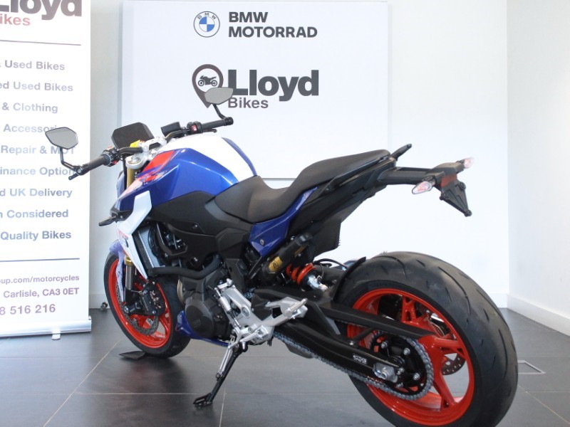  F 900 R 5625233