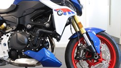 F 900 R 5625245