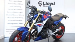 F 900 R 5625231