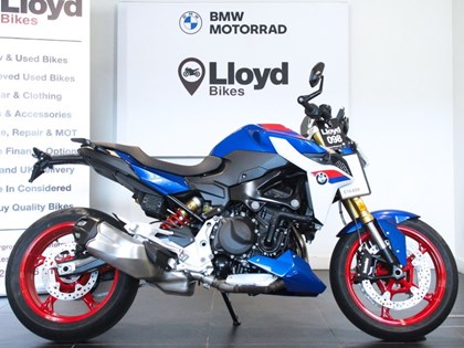 F 900 R