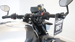 M 1000 R 5971370