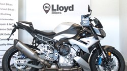 M 1000 R 5971357