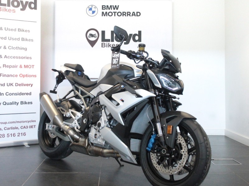 M 1000 R 5971358