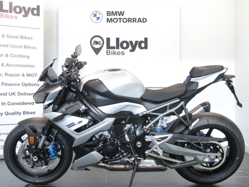 M 1000 R 5971361