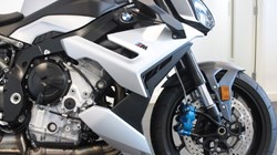M 1000 R 5971376