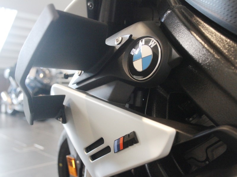 M 1000 R 5971380