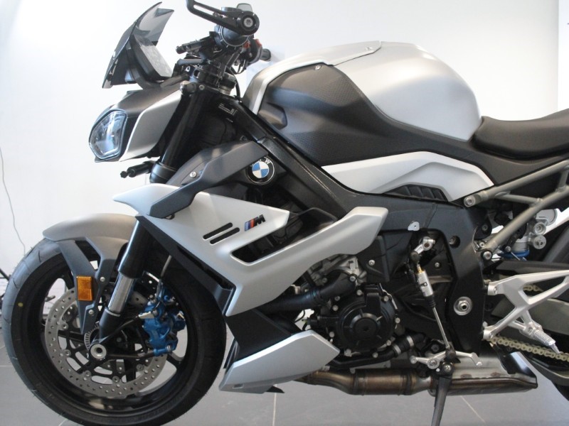 M 1000 R 5971377