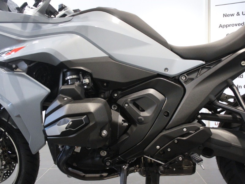R 1300 RS SE 5993060