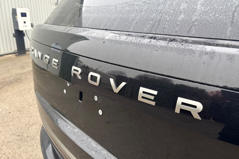  LAND ROVER RANGE ROVER 3.0 P460e HSE 4dr Auto 5202101