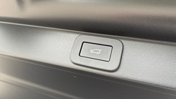 LAND ROVER RANGE ROVER 3.0 P460e HSE 4dr Auto 5202096