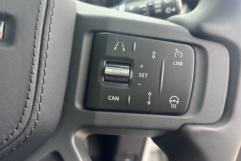  LAND ROVER DEFENDER 3.0 D350 X-Dynamic HSE 90 5dr Auto 5340046