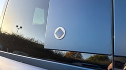 LAND ROVER DEFENDER 4.4 P635 Octa 110 5dr Auto 4690878