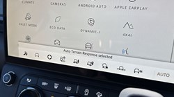 LAND ROVER DEFENDER 4.4 P635 Octa 110 5dr Auto 4690870