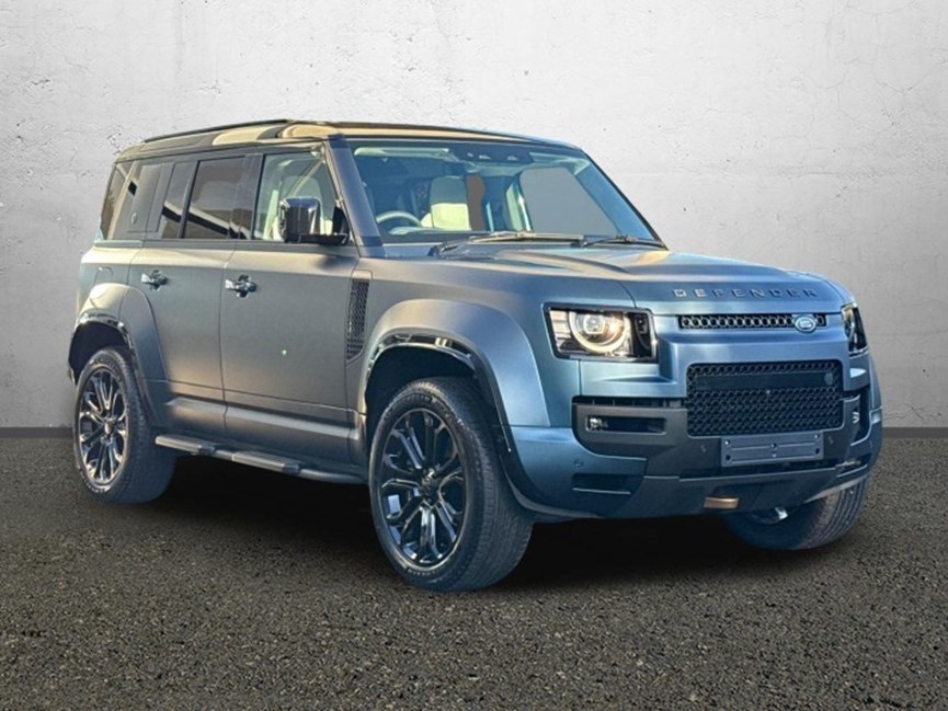 LAND ROVER DEFENDER