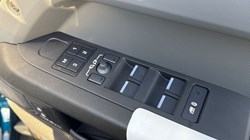 LAND ROVER DEFENDER 4.4 P635 Octa 110 5dr Auto 4690855