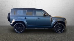 LAND ROVER DEFENDER 4.4 P635 Octa 110 5dr Auto 4690836