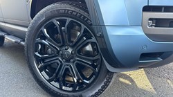 LAND ROVER DEFENDER 4.4 P635 Octa 110 5dr Auto 4690877