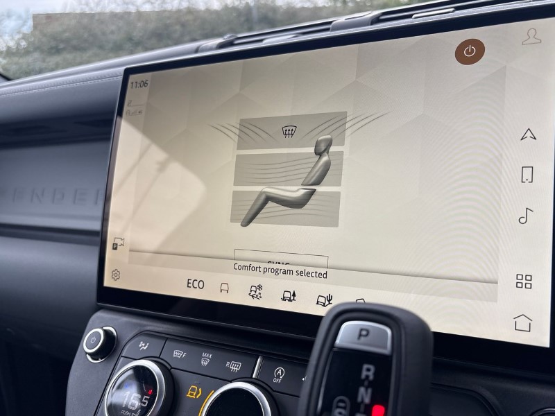  LAND ROVER DEFENDER 3.0 D250 X-Dynamic SE 90 3dr Auto 4877712