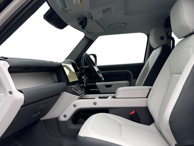  LAND ROVER DEFENDER 3.0 D250 X-Dynamic SE 90 3dr Auto 4877681