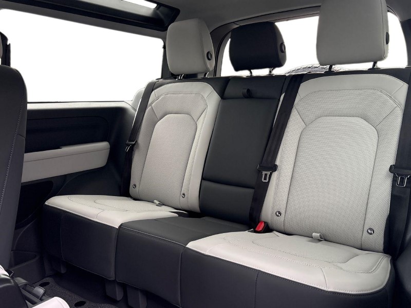  LAND ROVER DEFENDER 3.0 D250 X-Dynamic SE 90 3dr Auto 4877682