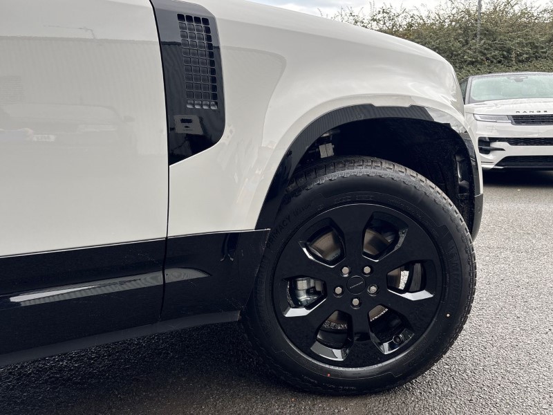  LAND ROVER DEFENDER 3.0 D250 X-Dynamic SE 90 3dr Auto 4877729