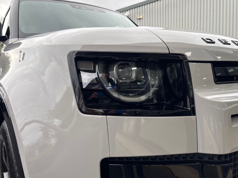  LAND ROVER DEFENDER 3.0 D250 X-Dynamic SE 90 3dr Auto 4877694