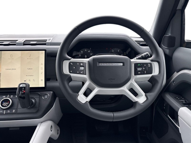  LAND ROVER DEFENDER 3.0 D250 X-Dynamic SE 90 3dr Auto 4877692